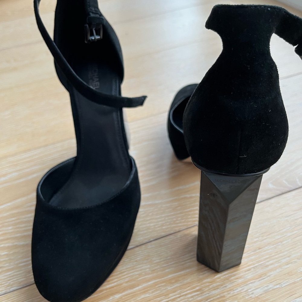 MK dress shoes